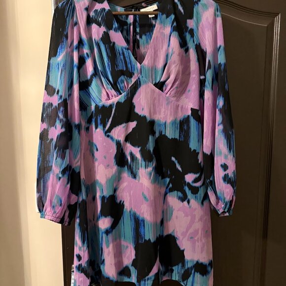 DRESS - Picture 2 of 4